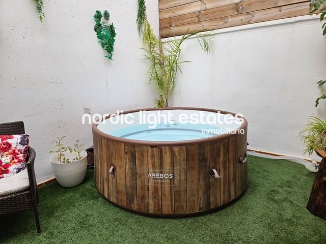 3 makuuhuone Paritalo myytävänä paikassa Benalmadena Costa, Benalmádena mukana uima-altaan 
autotalli - 437 000 € (Ref: 10124885)