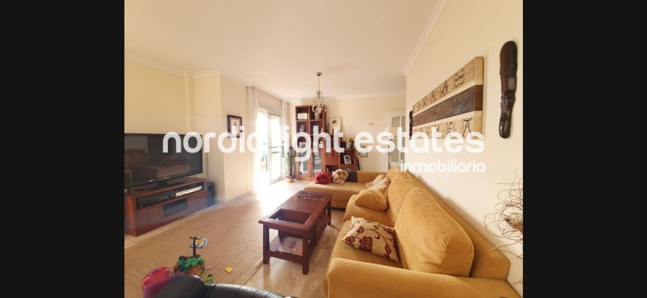 4 slaapkamer Flat te koop in Malaga stad met zwembad garage - € 760.000 (Ref: 10140232)