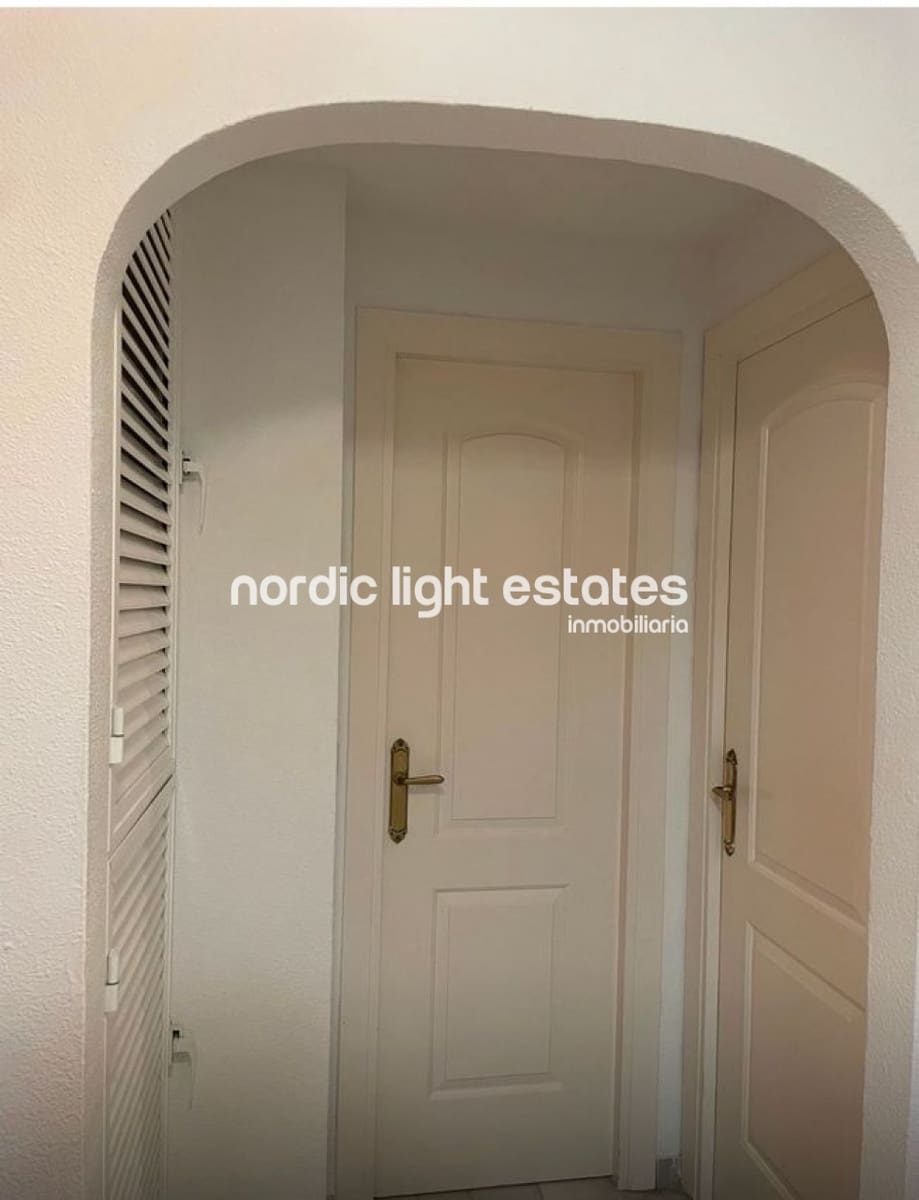 1 chambre Appartement à vendre à Arroyo de la Miel avec piscine garage - 270 000 € (Ref: 10154021)