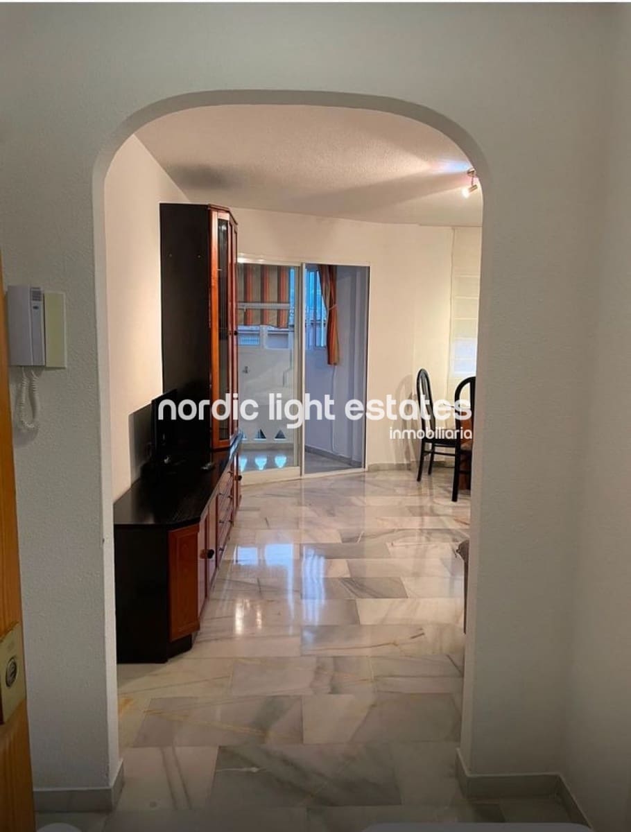 1 chambre Appartement à vendre à Arroyo de la Miel avec piscine garage - 270 000 € (Ref: 10154021)