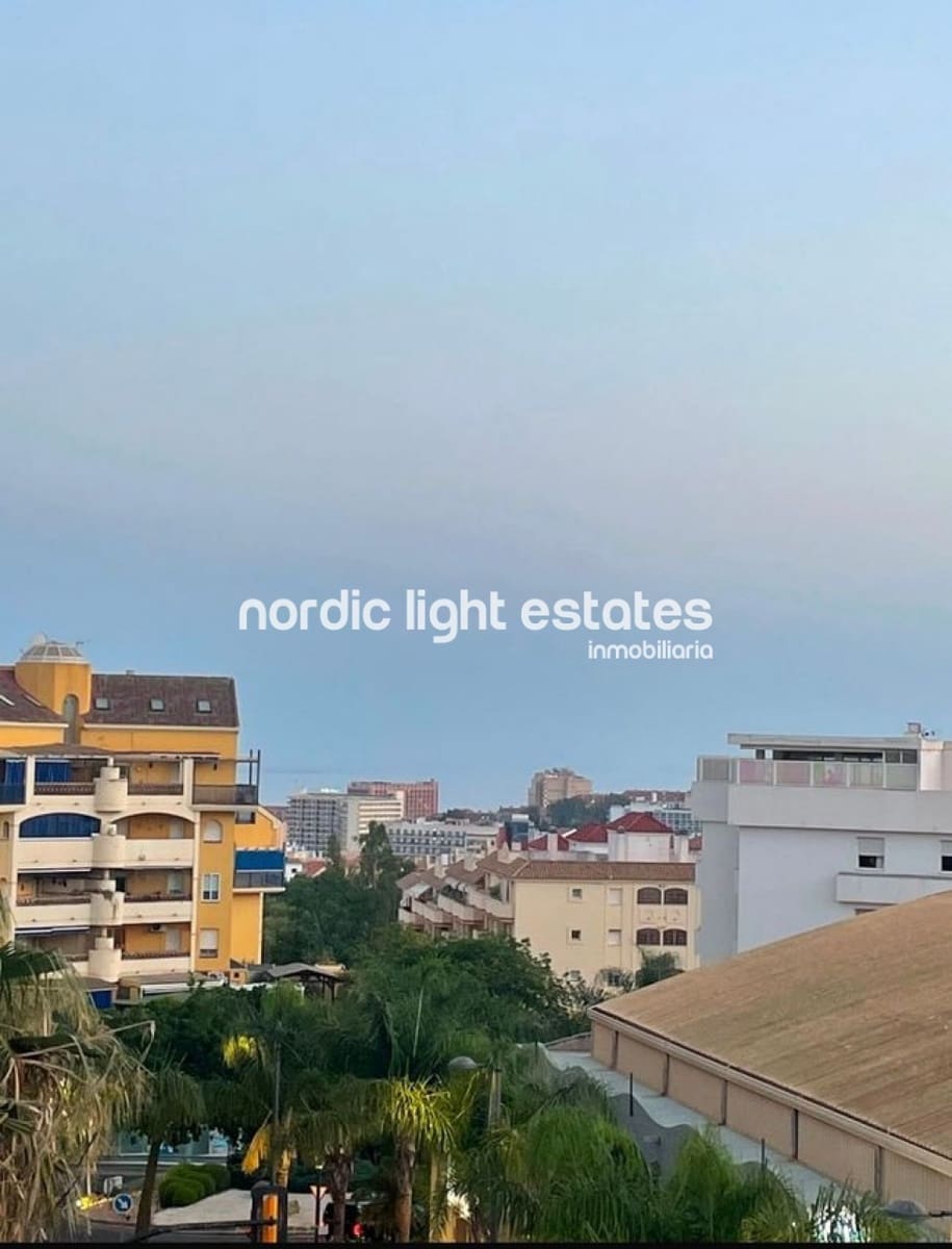 1 chambre Appartement à vendre à Arroyo de la Miel avec piscine garage - 270 000 € (Ref: 10154021)