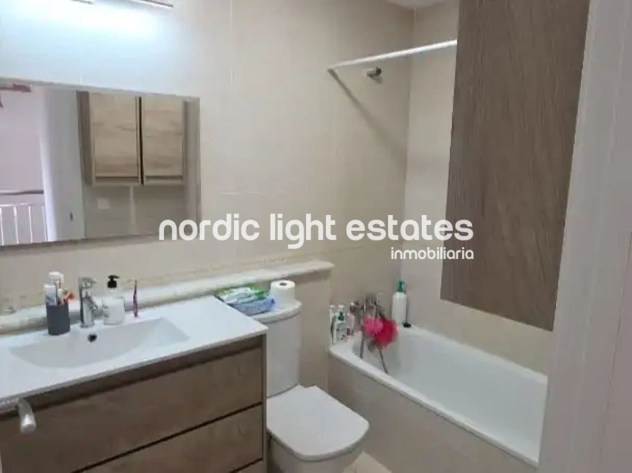 4 sypialnia Dom blizniak na sprzedaż w Cartama z garażem - 349 999 € (Ref: 10154022)