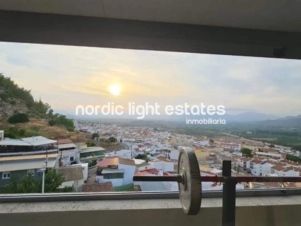 4 sypialnia Dom blizniak na sprzedaż w Cartama z garażem - 349 999 € (Ref: 10154022)