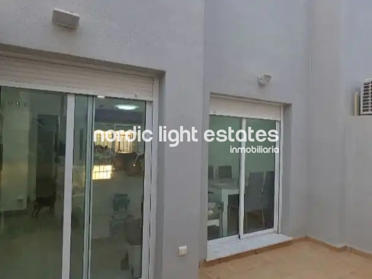 4 sypialnia Dom blizniak na sprzedaż w Cartama z garażem - 349 999 € (Ref: 10154022)