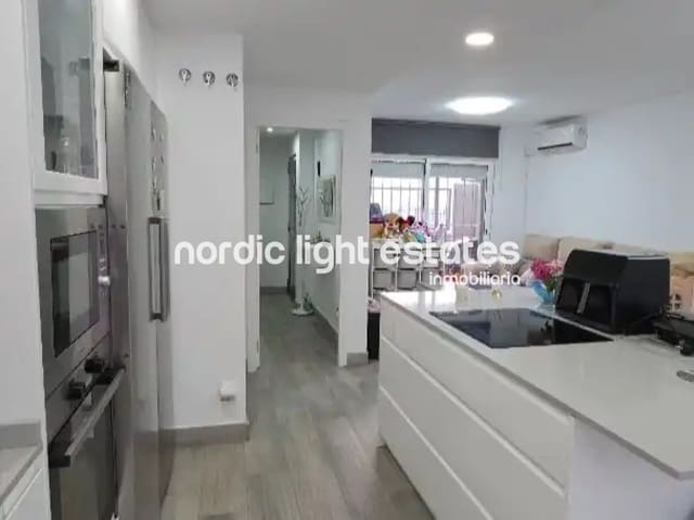 4 sypialnia Dom blizniak na sprzedaż w Cártama z garażem - 349 999 € (Ref: 10154022)