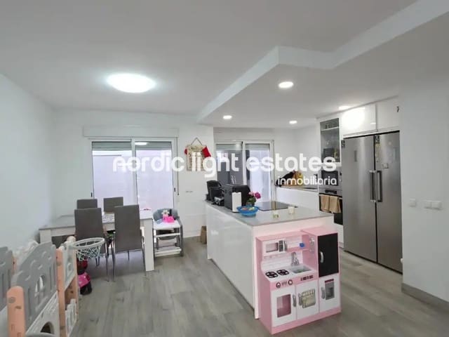 4 sypialnia Dom blizniak na sprzedaż w Cártama z garażem - 349 999 € (Ref: 10154022)