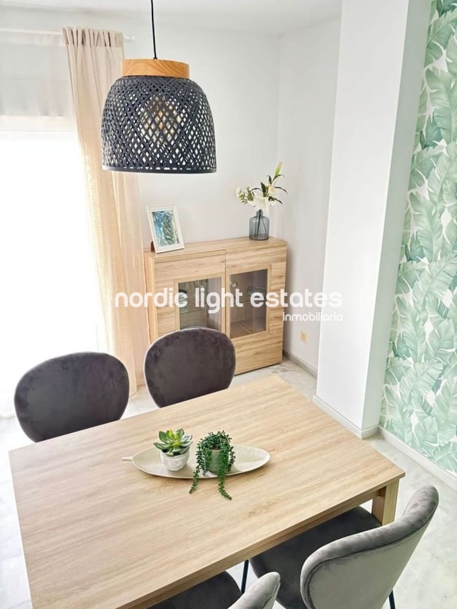 2 slaapkamer Flat te koop in Estepona met zwembad garage - € 297.000 (Ref: 10156123)