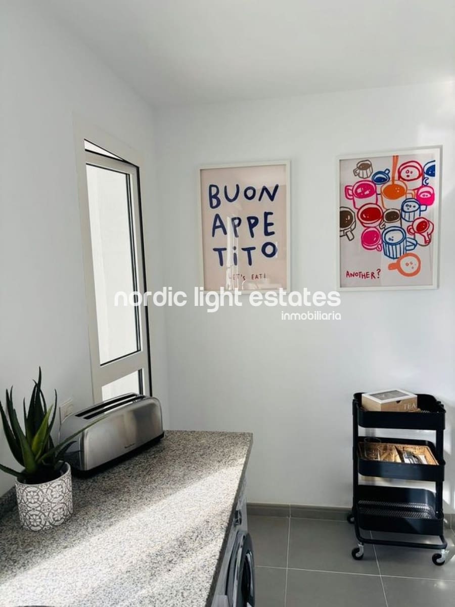 2 slaapkamer Flat te koop in Estepona met zwembad garage - € 297.000 (Ref: 10156123)