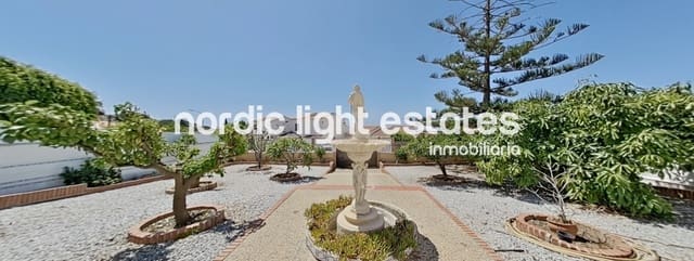 3 slaapkamer Villa te koop in Chilches, Vélez-Málaga met garage - € 985.000 (Ref: 10158390)