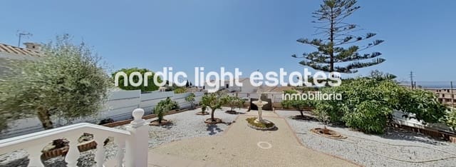 3 slaapkamer Villa te koop in Chilches, Vélez-Málaga met garage - € 985.000 (Ref: 10158390)