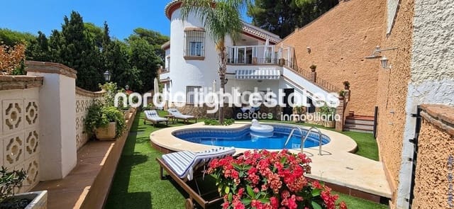 3 soveværelse Villa til salg i Mezquitilla, Vélez-Málaga med swimmingpool garage - € 820.000 (Ref: 10163458)