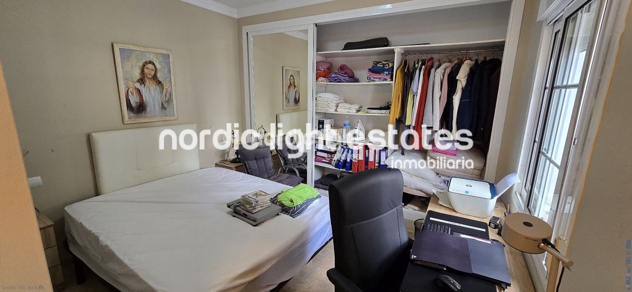 3 bedroom Villa for sale in Mezquitilla with pool garage - € 820,000 (Ref: 10163458)