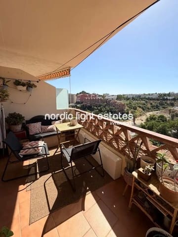 2 soverom Leilighet til salgs i Benalmadena Costa, Benalmádena med svømmebasseng garasje - € 390 000 (Ref: 10165507)