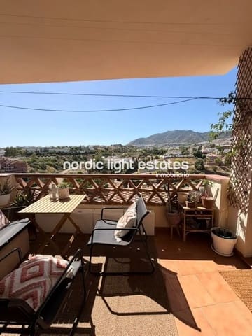 2 soverom Leilighet til salgs i Benalmadena Costa, Benalmádena med svømmebasseng garasje - € 390 000 (Ref: 10165507)