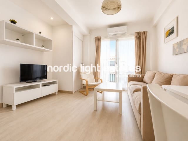 2 slaapkamer Appartement te huur in Nerja - € 900 (Ref: 10165619)