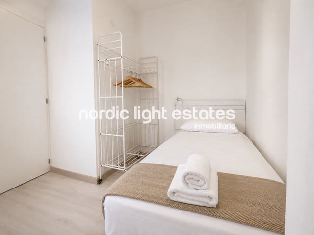 2 slaapkamer Appartement te huur in Nerja - € 900 (Ref: 10165619)