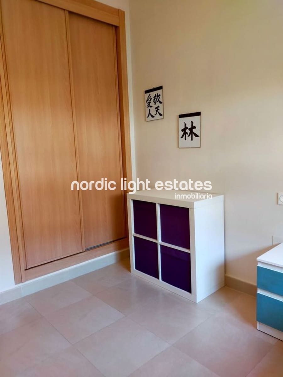 2 bedroom Flat for sale in Caleta de Velez with pool garage - € 298,000 (Ref: 10167273)