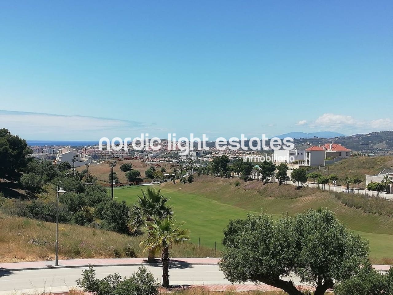 2 bedroom Flat for sale in Caleta de Velez with pool garage - € 298,000 (Ref: 10167273)