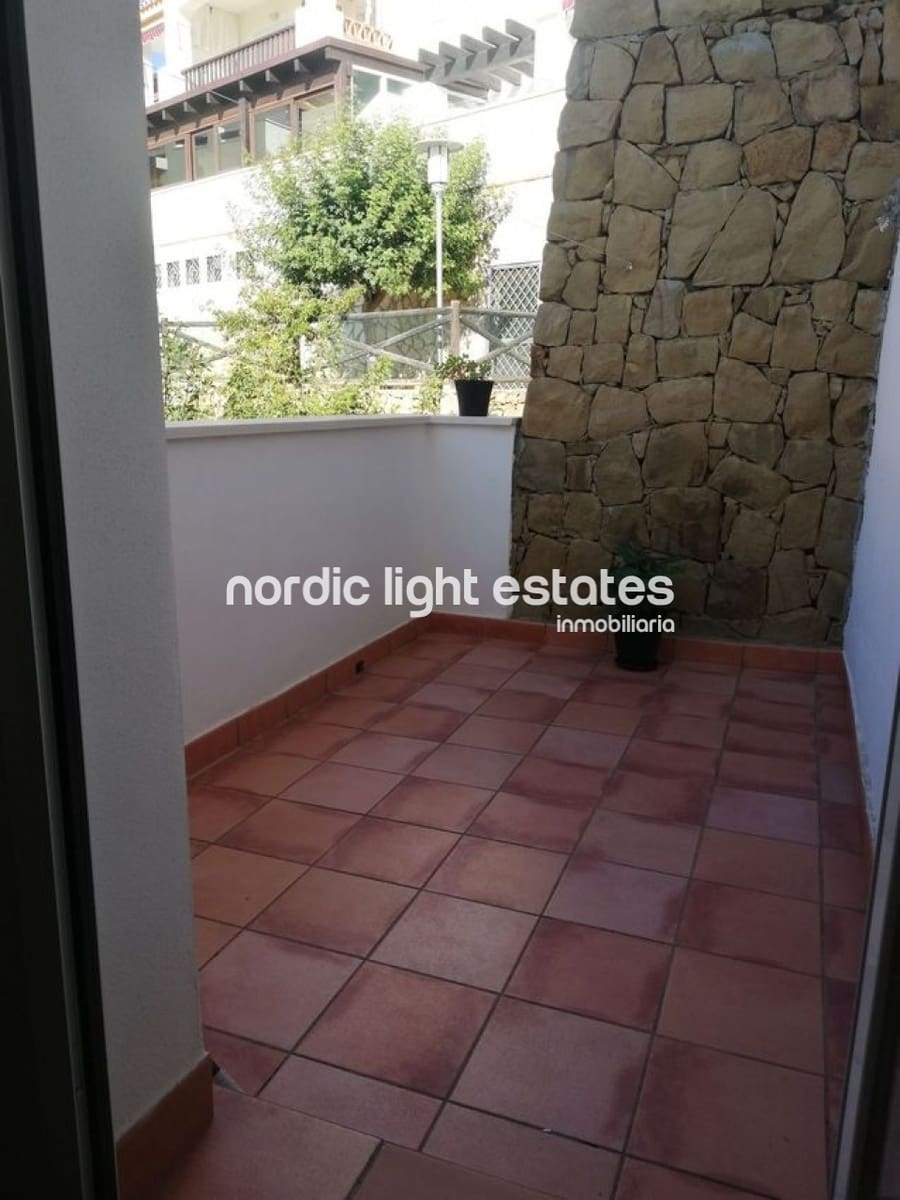 2 bedroom Flat for sale in Caleta de Velez with pool garage - € 298,000 (Ref: 10167273)