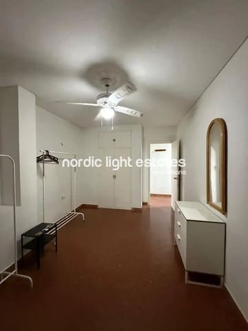2 soverom Leilighet til salgs i Benalmadena Costa, Benalmádena med garasje - € 420 000 (Ref: 10169089)