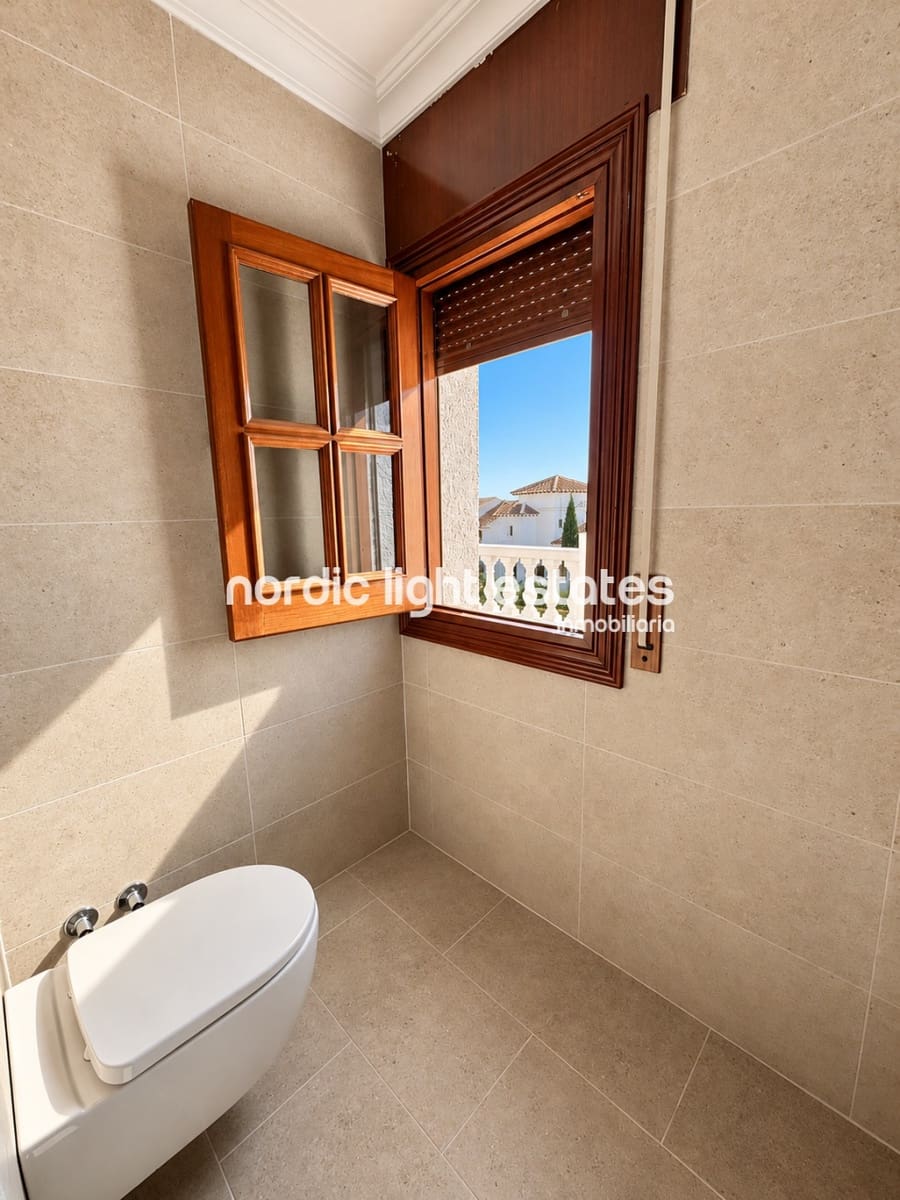 4 soveværelse Villa til salg i Nerja med swimmingpool garage - € 1.325.000 (Ref: 10172465)