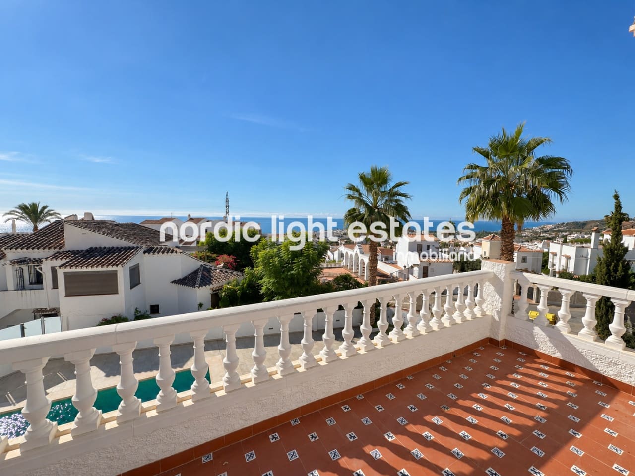 4 soveværelse Villa til salg i Nerja med swimmingpool garage - € 1.325.000 (Ref: 10172465)