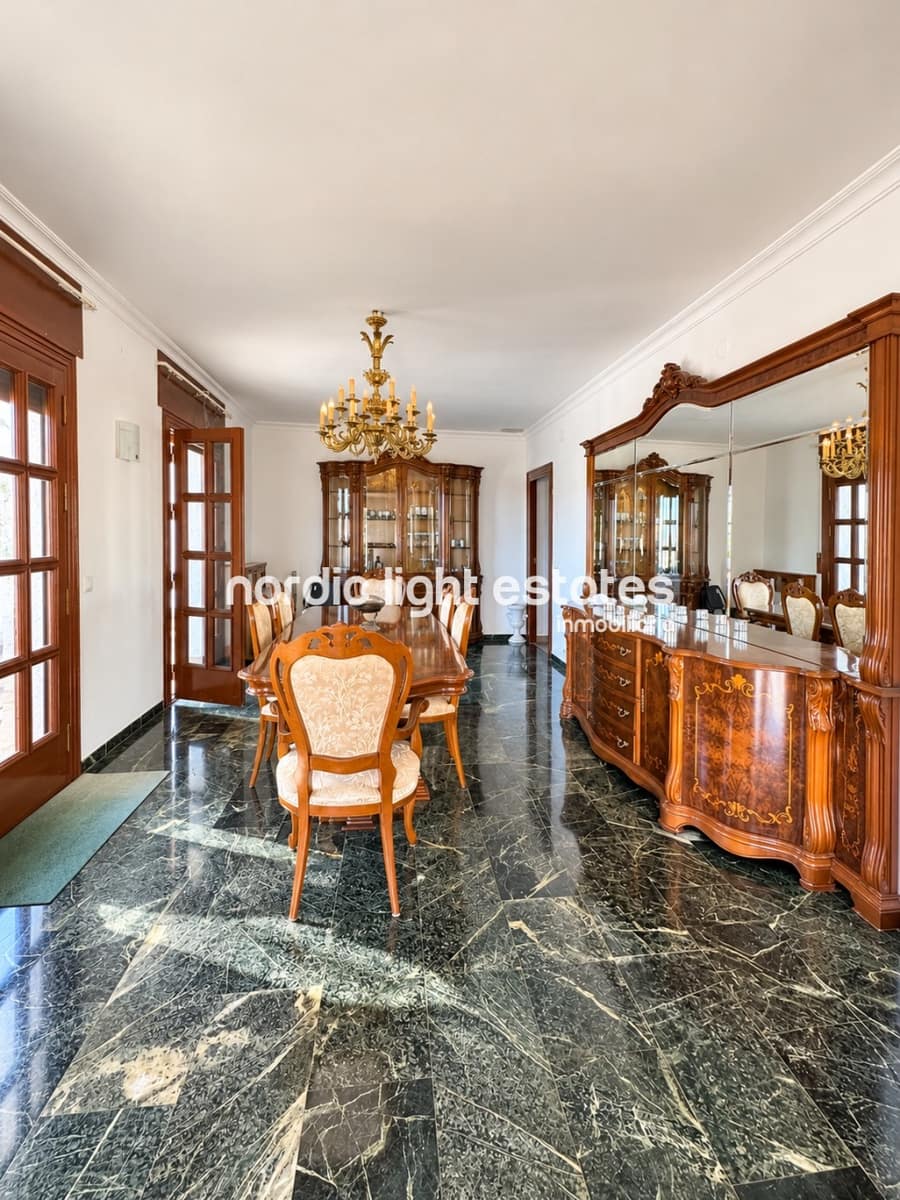 4 soveværelse Villa til salg i Nerja med swimmingpool garage - € 1.325.000 (Ref: 10172465)