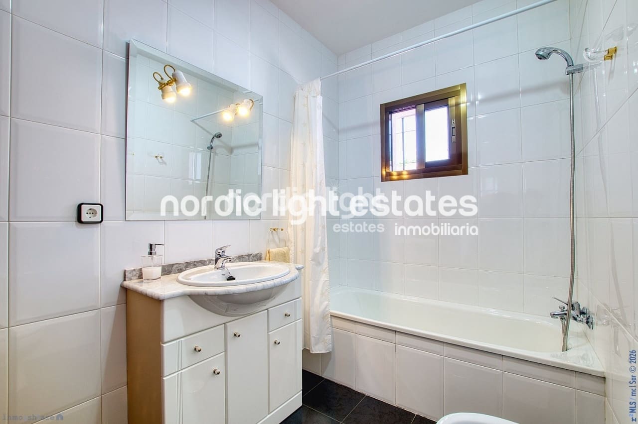 4 soverom Finca/Herregård til salgs i Periana med svømmebasseng garasje - € 440 000 (Ref: 10172466)