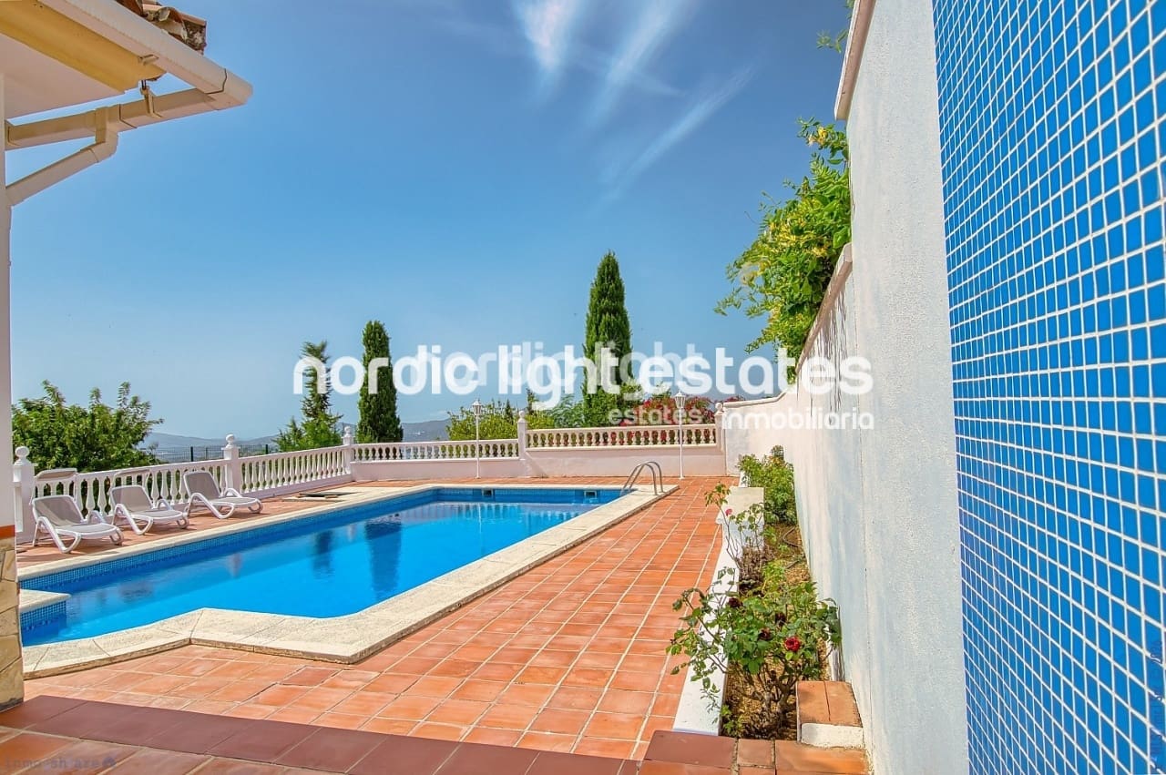 4 soverom Finca/Herregård til salgs i Periana med svømmebasseng garasje - € 440 000 (Ref: 10172466)