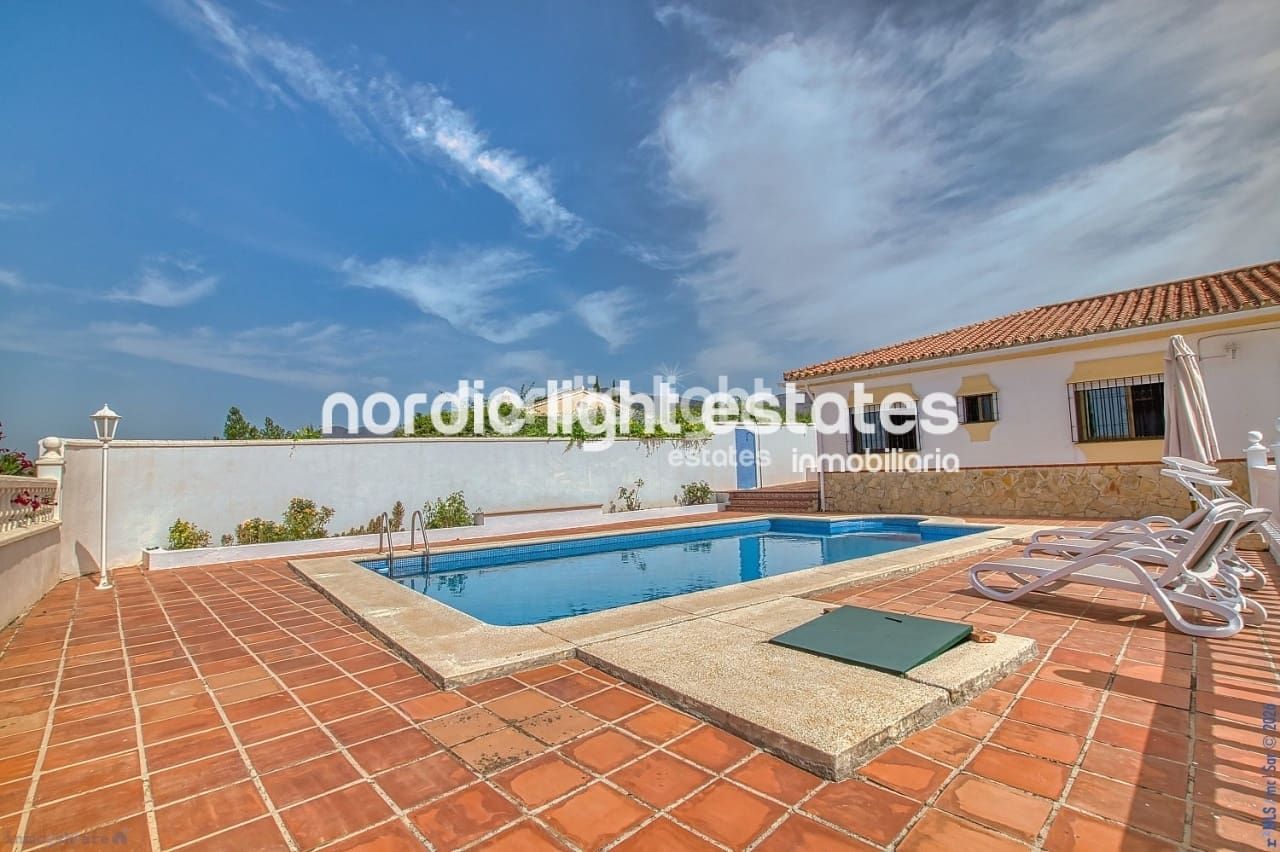 4 soverom Finca/Herregård til salgs i Periana med svømmebasseng garasje - € 440 000 (Ref: 10172466)