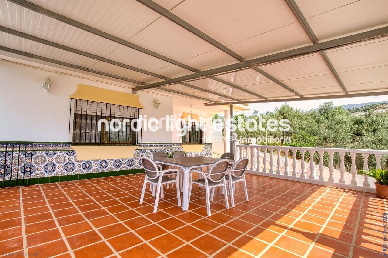 4 soverom Finca/Herregård til salgs i Periana med svømmebasseng garasje - € 440 000 (Ref: 10172466)