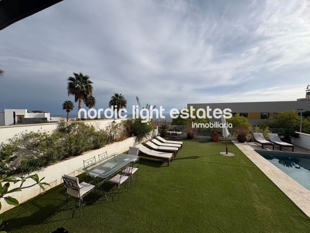 5 Zimmer Villa zu verkaufen in Málaga Stadt mit Pool Garage - 1.890.000 € (Ref: 10181862)