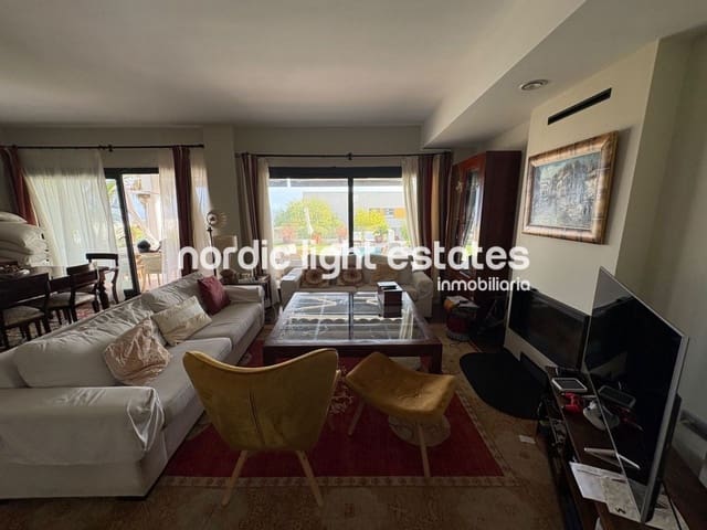 5 Zimmer Villa zu verkaufen in Málaga Stadt mit Pool Garage - 1.890.000 € (Ref: 10181862)