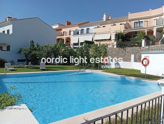 4 bedroom Semi-detached Villa for sale in Estepona with pool garage - € 749,000 (Ref: 10181863)