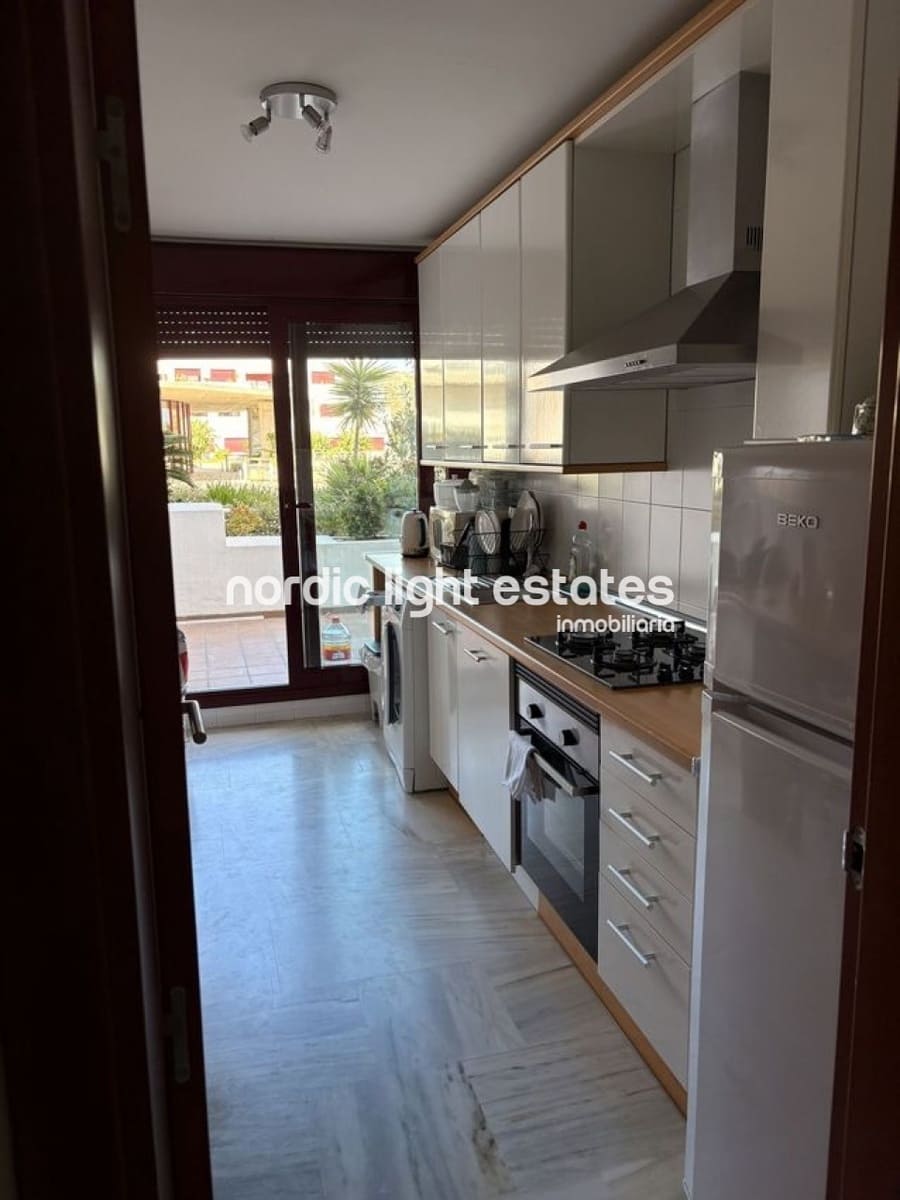 1 slaapkamer Appartement te koop in Benahavis met zwembad garage - € 270.000 (Ref: 10183391)