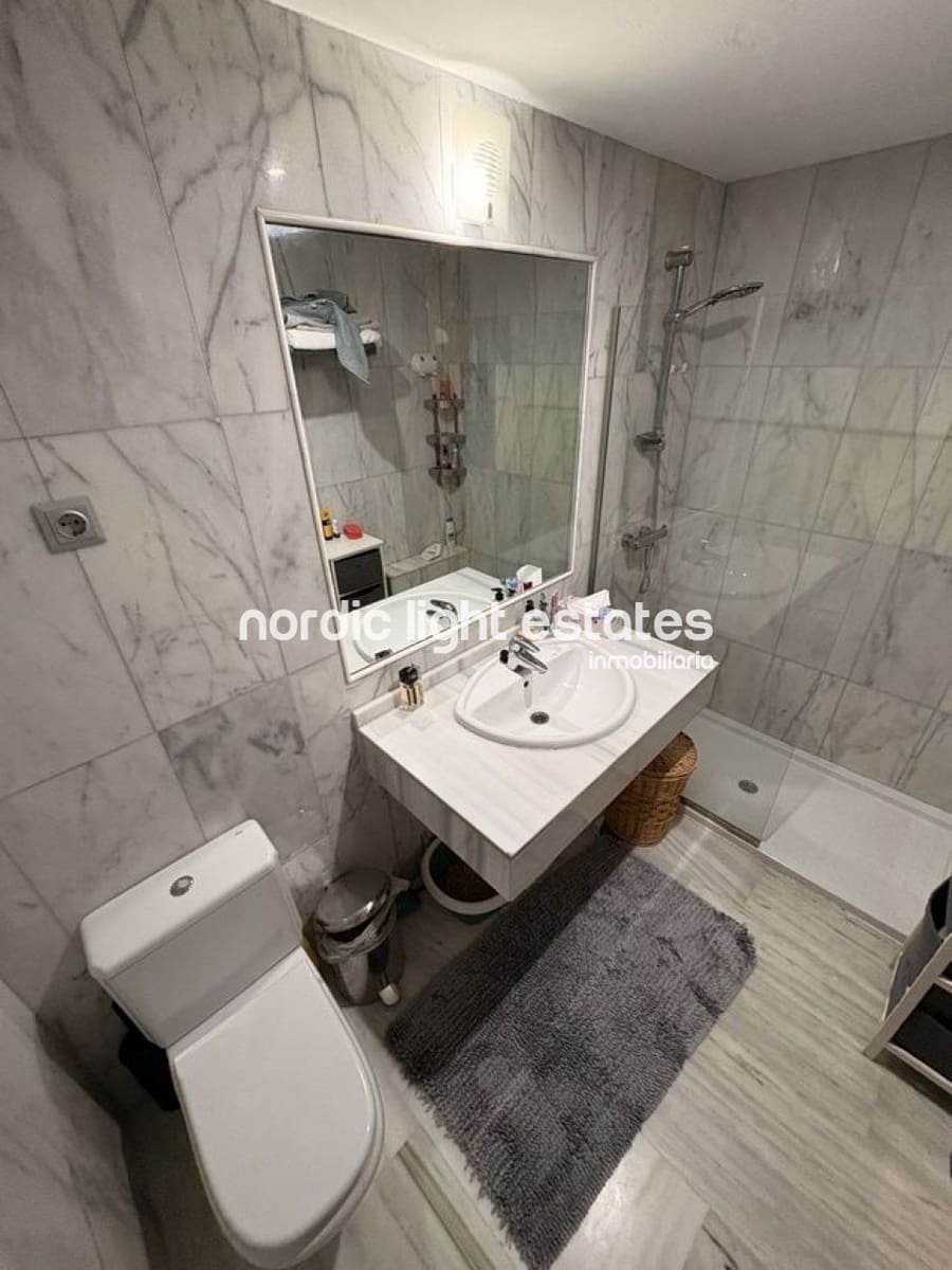 1 slaapkamer Appartement te koop in Benahavis met zwembad garage - € 270.000 (Ref: 10183391)