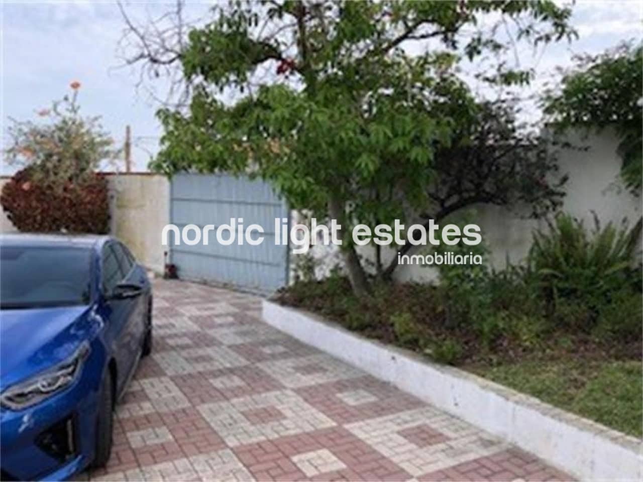 6 bedroom Villa for sale in Nerja with pool garage - € 690,000 (Ref: 5711912)