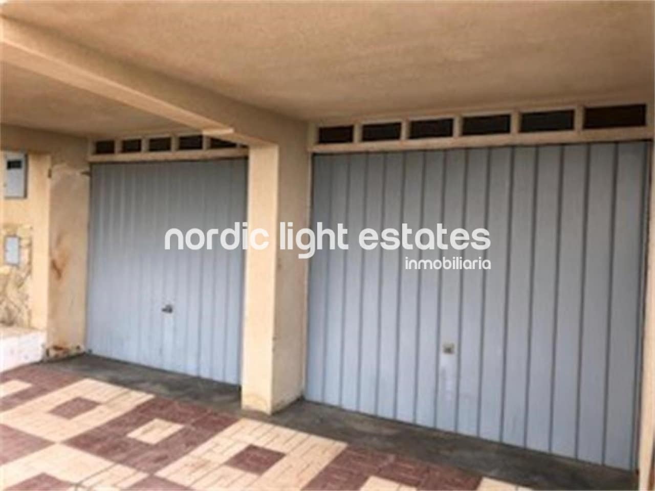 6 bedroom Villa for sale in Nerja with pool garage - € 690,000 (Ref: 5711912)