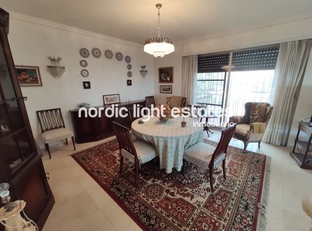 6 bedroom Villa for sale in Nerja with pool garage - € 690,000 (Ref: 5711912)