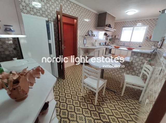 6 camera da letto Villa in vendita in Nerja con piscina garage - 650.000 € (Rif: 5711912)
