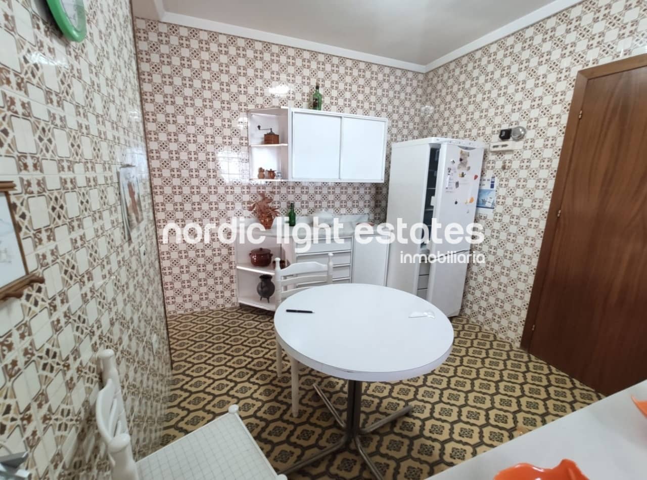 6 bedroom Villa for sale in Nerja with pool garage - € 690,000 (Ref: 5711912)