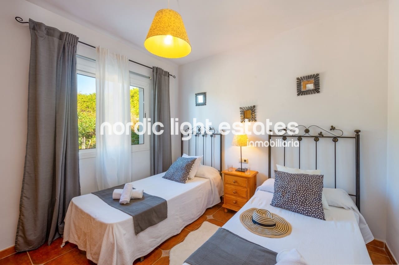 3 soveværelse Villa til leje i Frigiliana med swimmingpool garage - € 1.500 (Ref: 5718165)