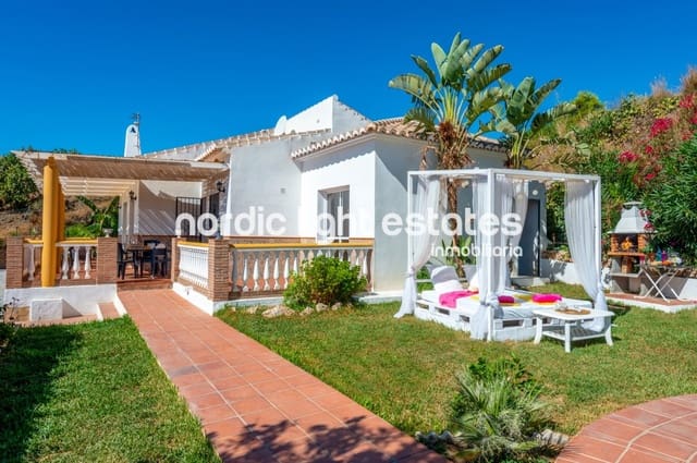 3 bedroom Villa for rent in Frigiliana with pool garage - € 1,500 (Ref: 5718165)