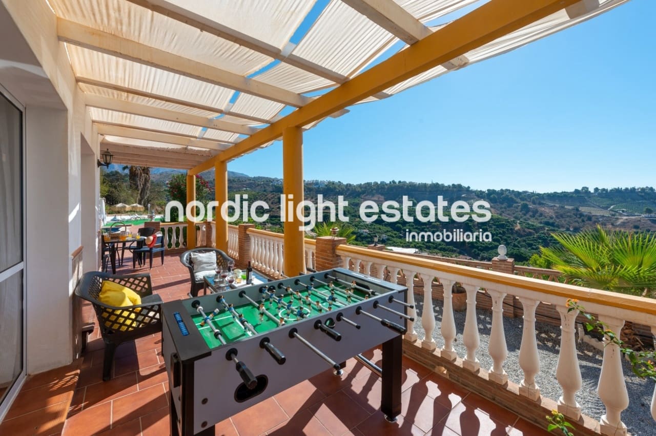 3 soveværelse Villa til leje i Frigiliana med swimmingpool garage - € 1.500 (Ref: 5718165)