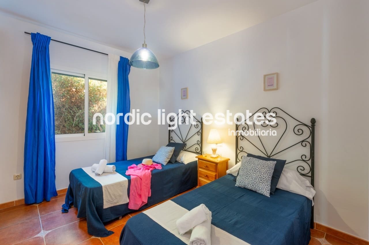 3 soveværelse Villa til leje i Frigiliana med swimmingpool garage - € 1.500 (Ref: 5718165)