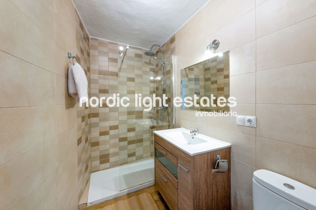 3 soveværelse Villa til leje i Frigiliana med swimmingpool garage - € 1.350 (Ref: 5718166)