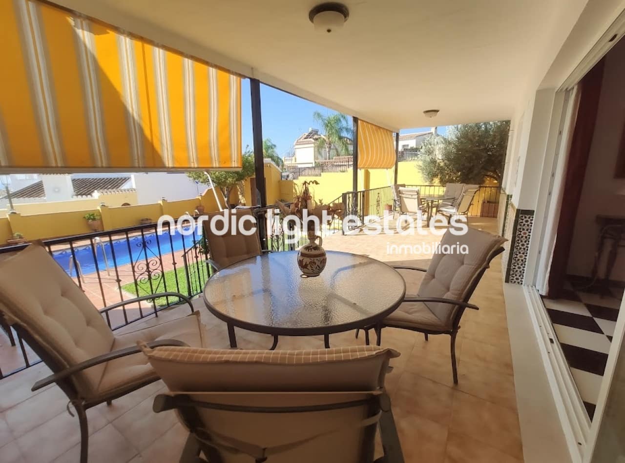 4 soverom Villa til leie i Nerja med svømmebasseng garasje - € 1 800 (Ref: 5718169)