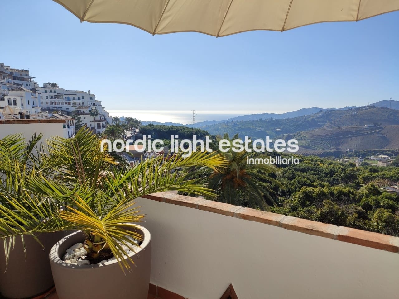 3 sypialnia Penthouse do wynajęcia w Frigiliana z basenem - 1 400 € (Ref: 5807931)