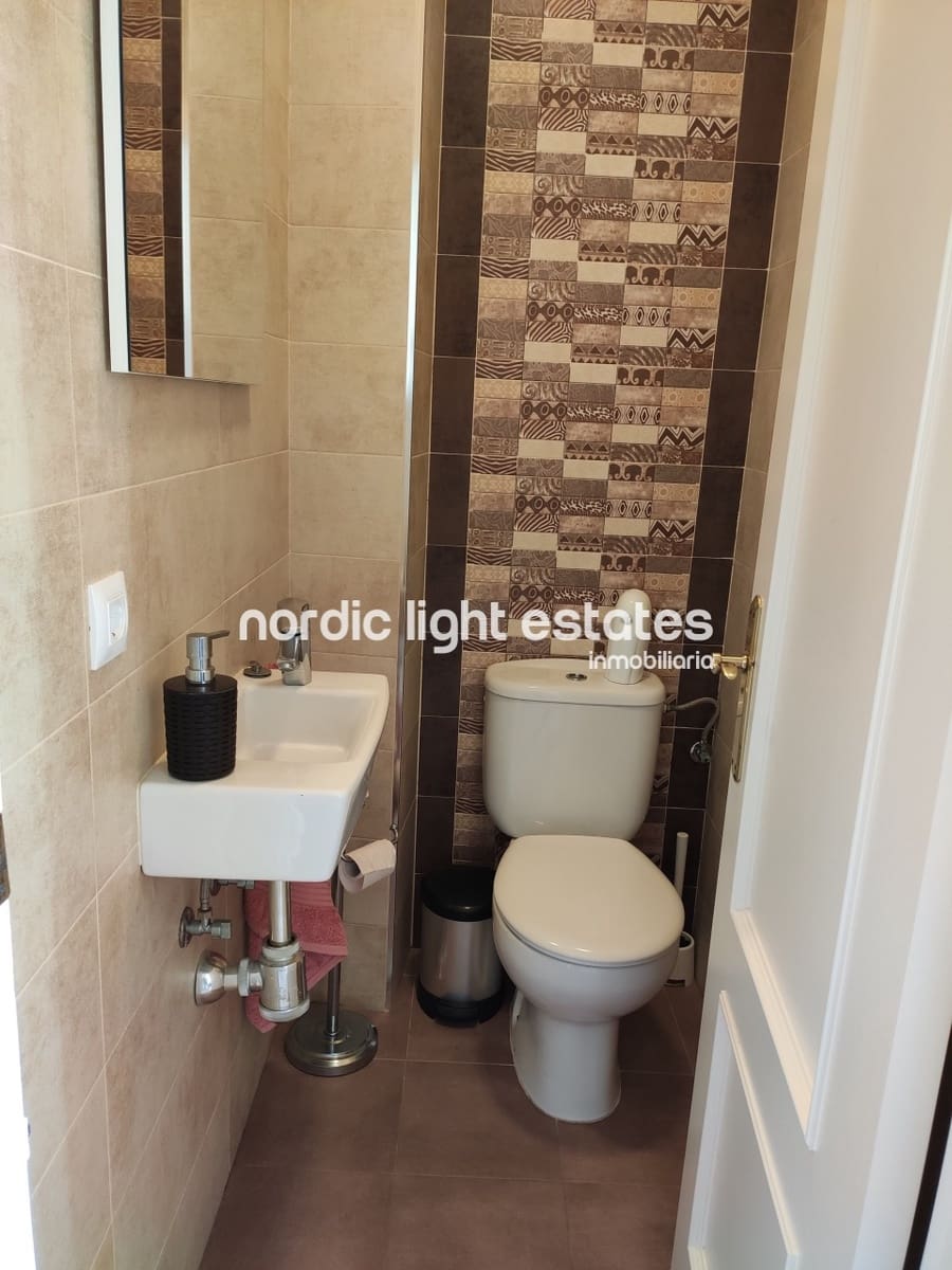 3 sypialnia Penthouse do wynajęcia w Frigiliana z basenem - 1 400 € (Ref: 5807931)