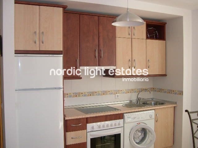 1 sypialnia Apartament do wynajęcia w Nerja z basenem - 800 € (Ref: 5891584)